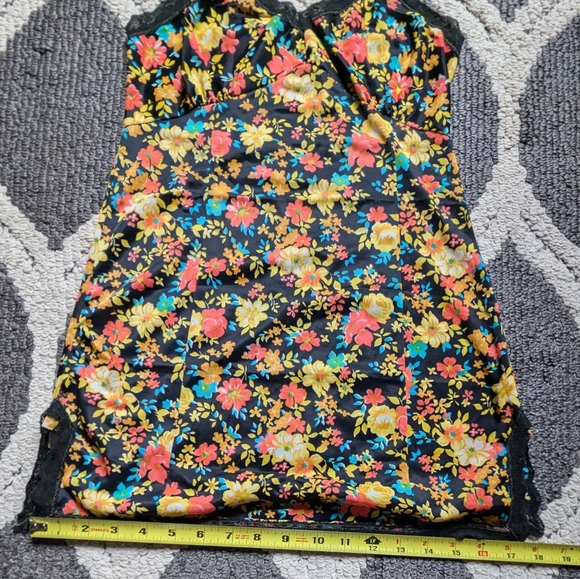 Vintage Slip, Dress Or Long Top Side Slits Size XS Or Small, Flower Print Straps - Picture 6 of 9